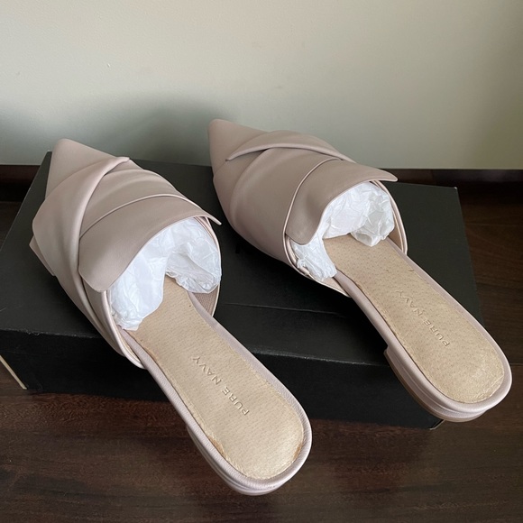 NIB Pure Navy Grace Mules - Picture 6 of 6